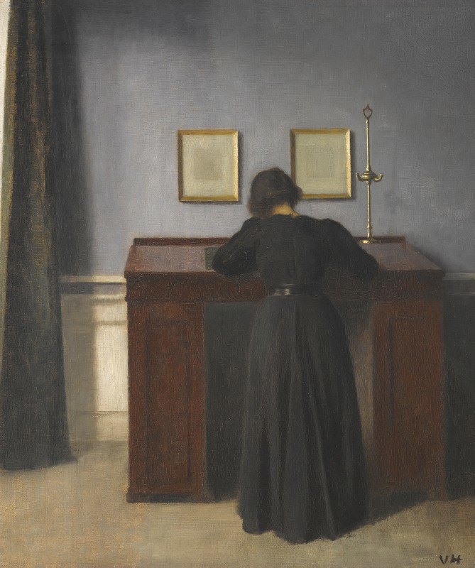 《伊达站在桌子前》（Ida Standing At A Desk），作者：维勒姆·哈默什（Vilhelm Hammershøi）