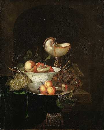 尼古拉斯·范·盖尔德的《水果与鹦鹉螺杯的静物》