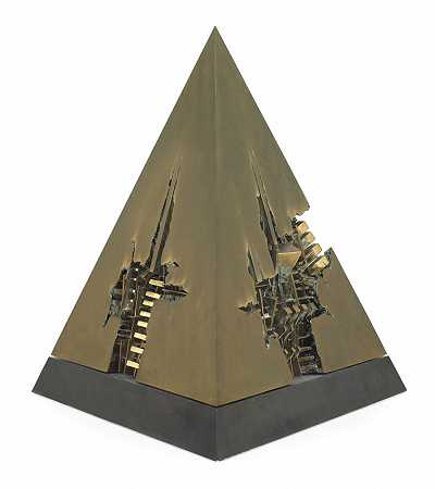 阿纳尔多·波莫多罗 金字塔