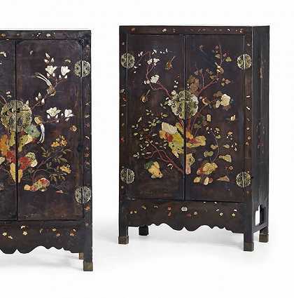 一对漆木橱柜和镶嵌物 中国，清朝，18世纪